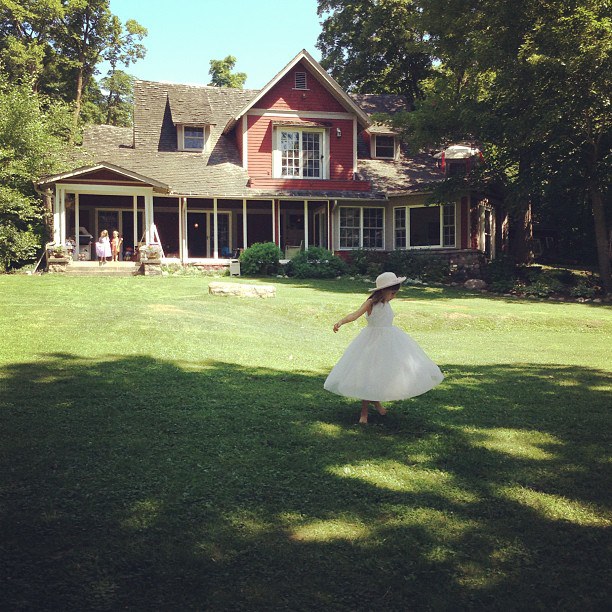 1013977_10151721148385688_1035107038_n